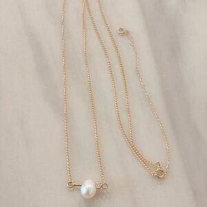 Modern 14K Yellow Gold Pearl Necklace